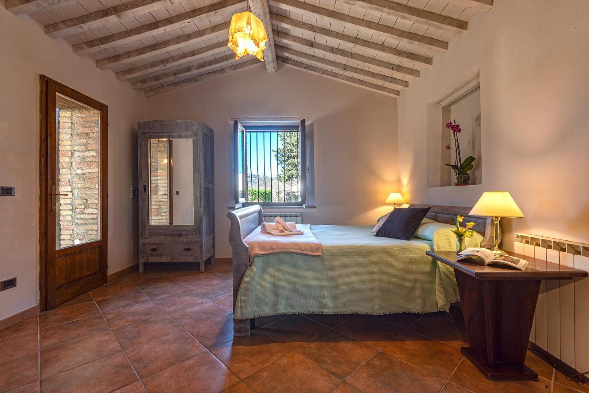 Croce Di Mezzo Villa Montalcino Exteriör bild